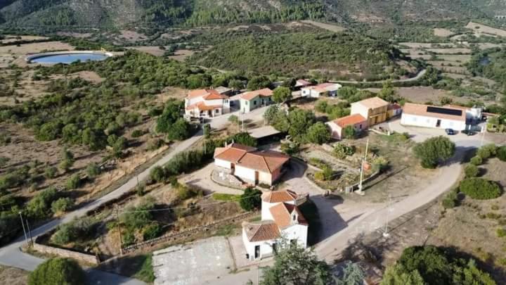 فندق Pasare Glamping_Anglonaruralexperience Perfugas المظهر الخارجي الصورة